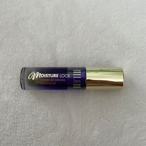 Milani Moisture lock Grapeseed oil Lip Treatment